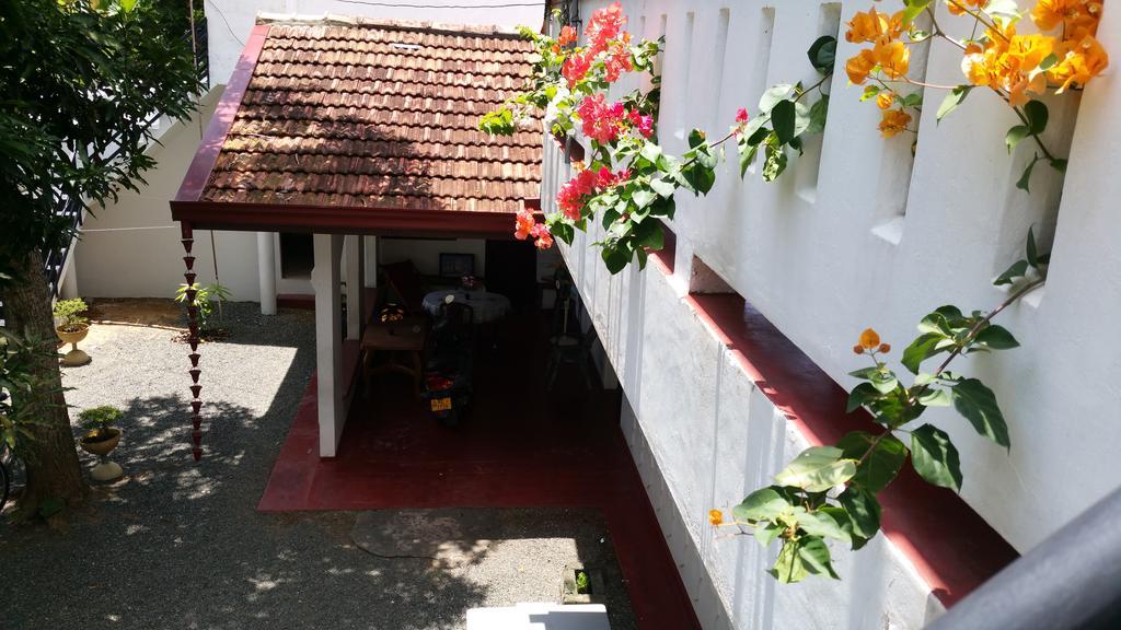 Desitha Family House Hotel Mirissa Exterior photo